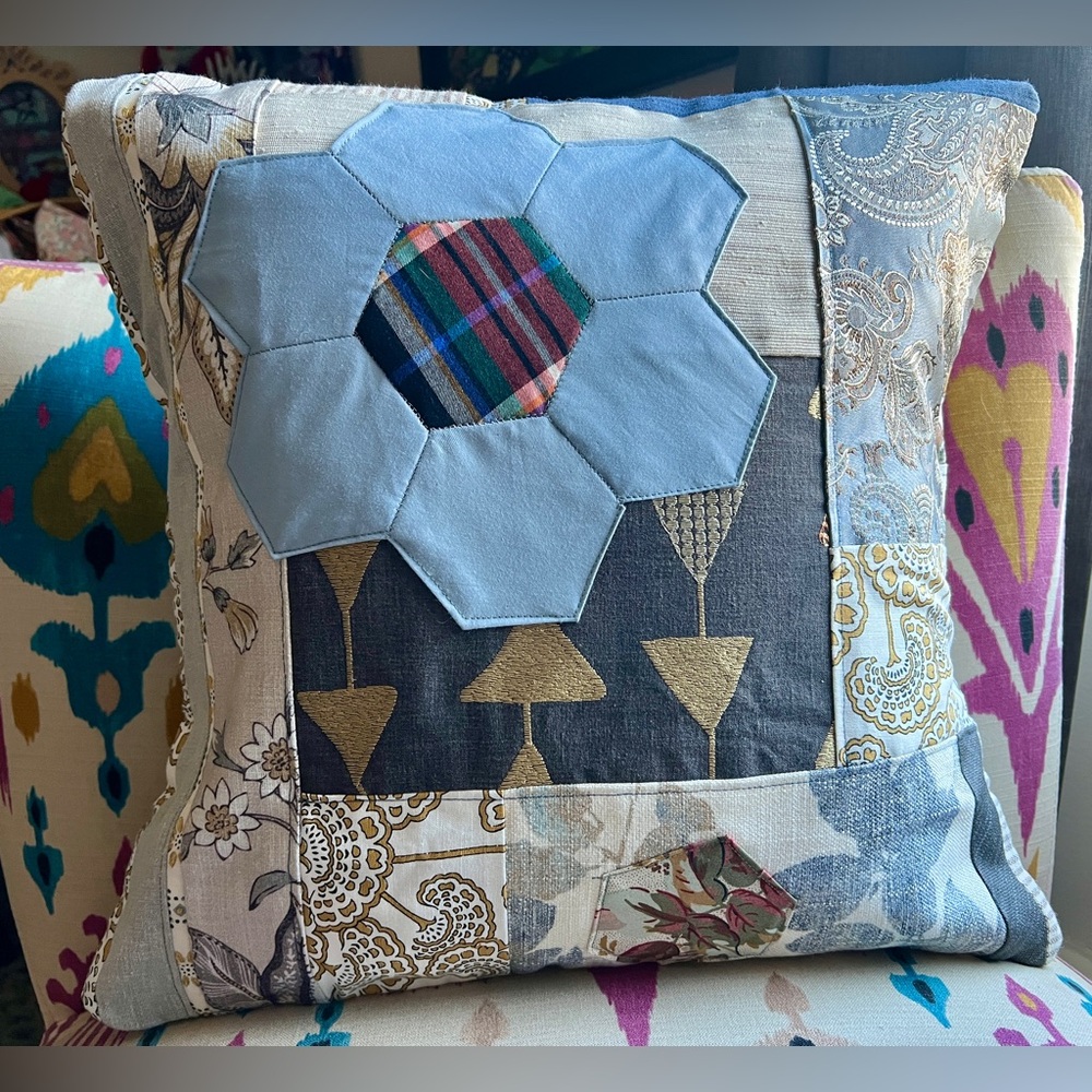 Pillow Cover - Hexie Flower - Envelope Closure
